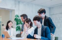 コロナウィルスの影響による自宅待機と給与支給額